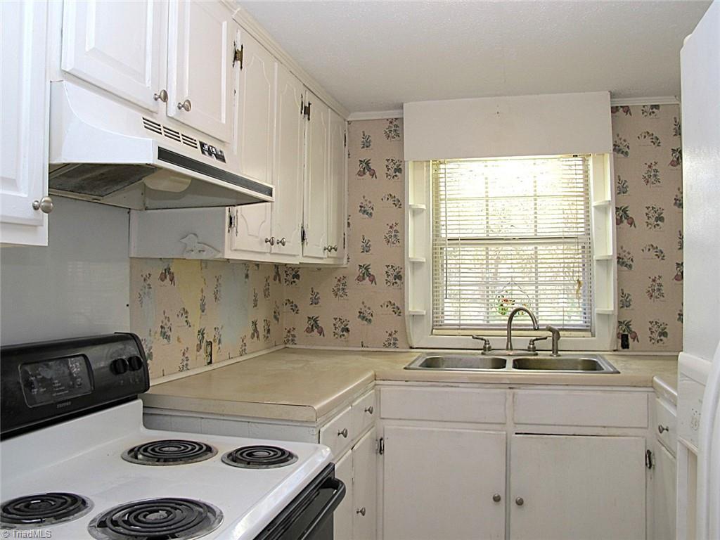 1650 Kersey Valley Road Archdale, NC 27263 - Photo 3 of 18