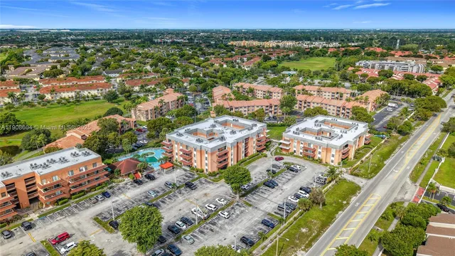 a view of a big room with a big yard and plants