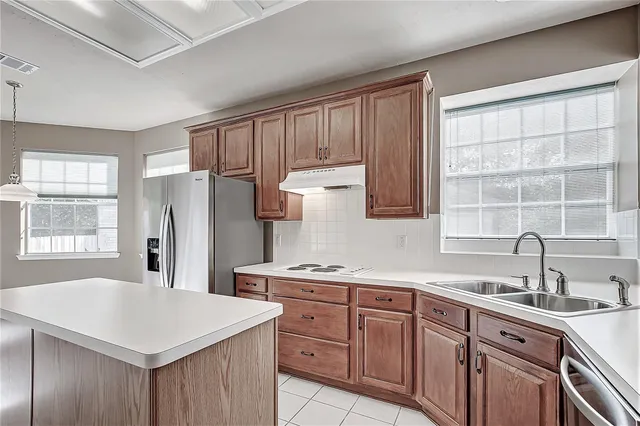 $2,400 | 2803 Norwood Hills Drive, Katy, TX 77450