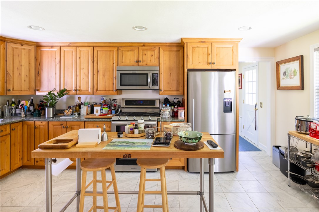 2 Quail Run Westerly, RI 02891 - Photo 5 of 29