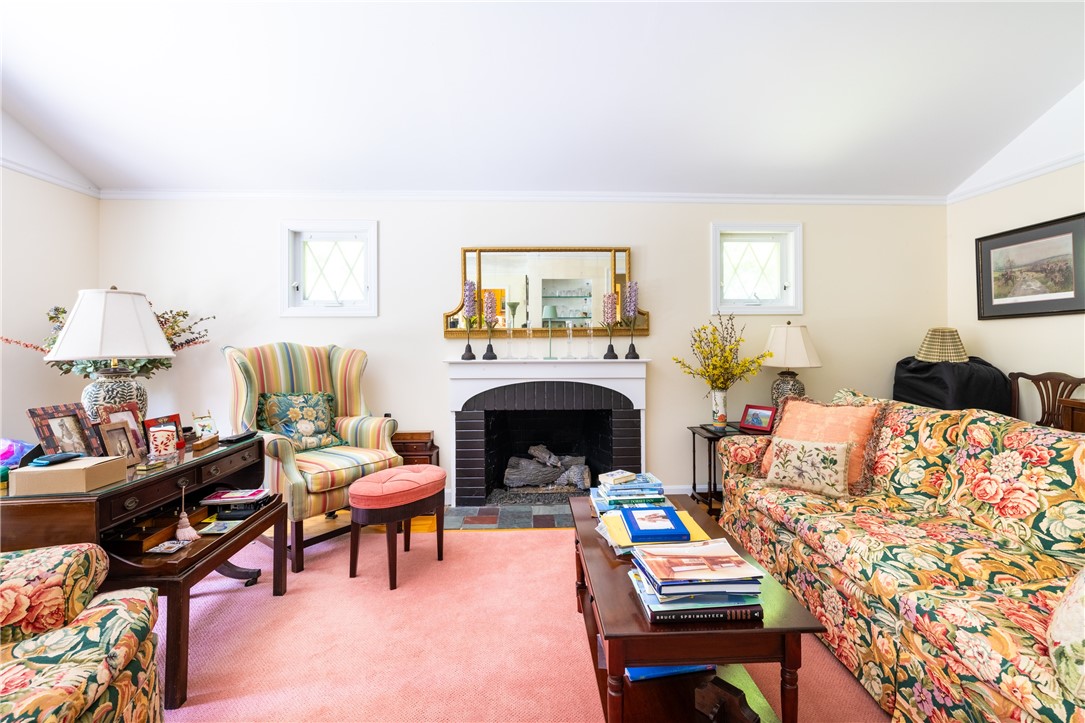 2 Quail Run Westerly, RI 02891 - Photo 7 of 29