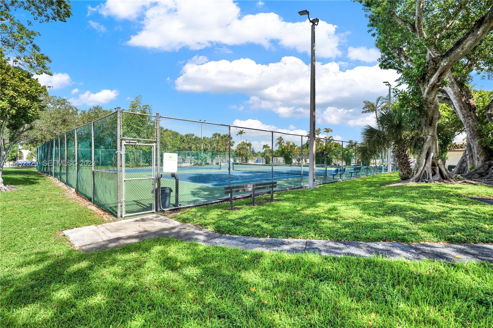 7013 Southwest 109th Court Miami, FL 33173 - Photo 30 of 33