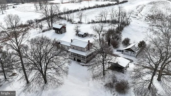 a view of yard with outdoor seating