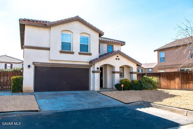 $2,700 | 40265 Maravilla Drive, Palmdale, CA 93550