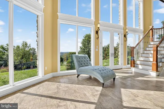 $1,092,500 | 522 Halyard Way, Enola, PA 17025