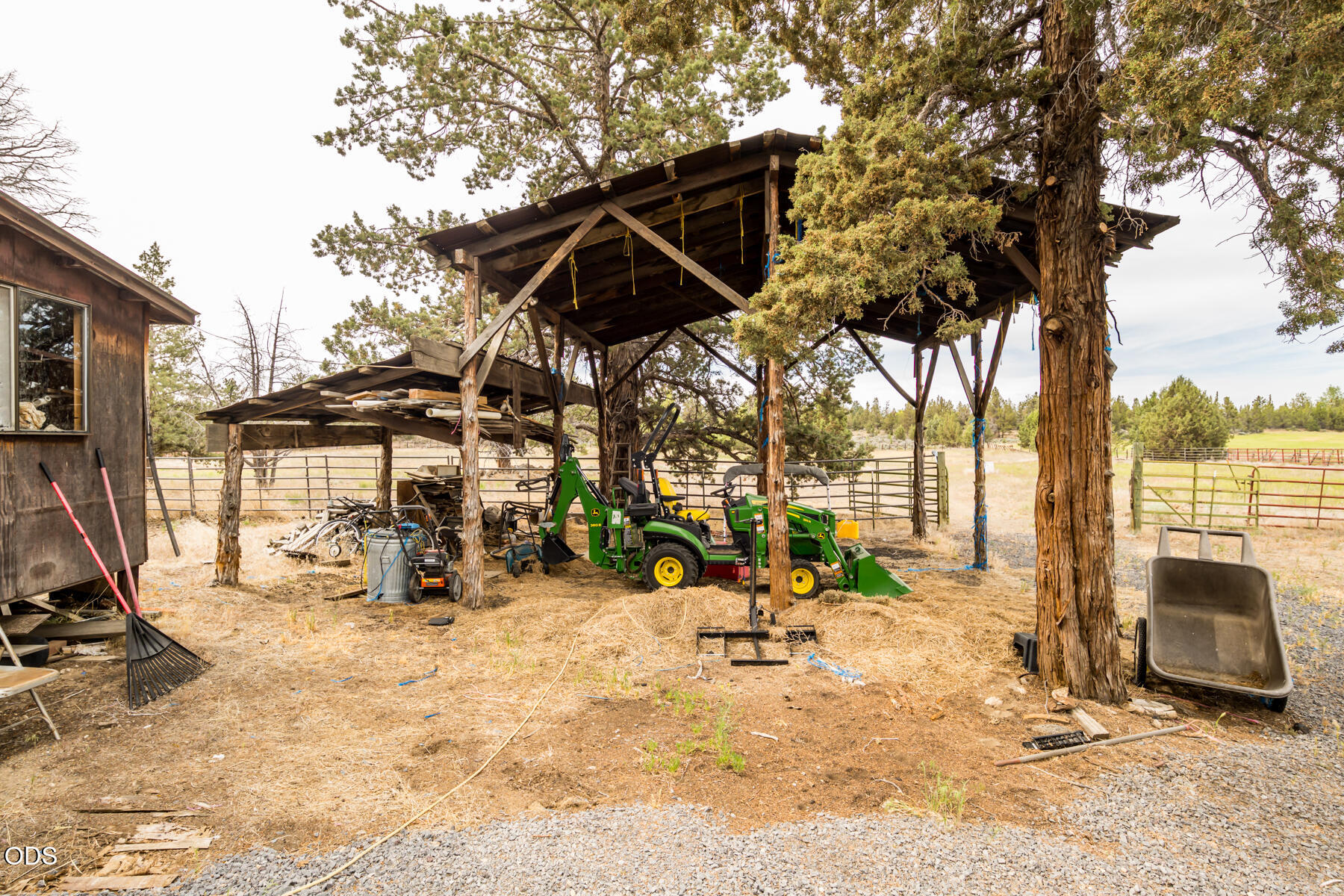 22305 Neff Road Bend, OR 97701 - Photo 51 of 55