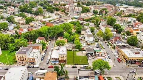 $750,000 | 24 Mt Vernon Avenue, Mount Vernon, NY 10550