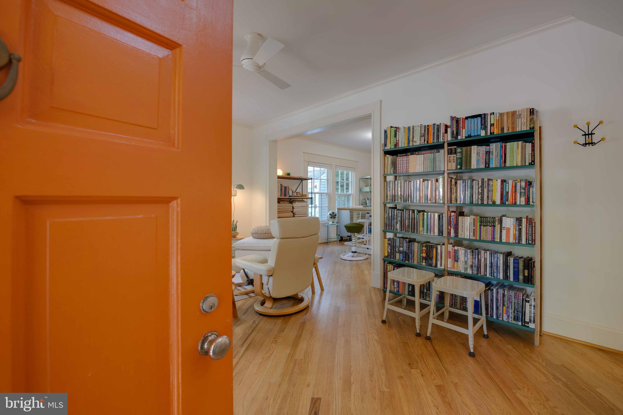 5805 Lochlea Road Baltimore, MD 21209 - Photo 14 of 37