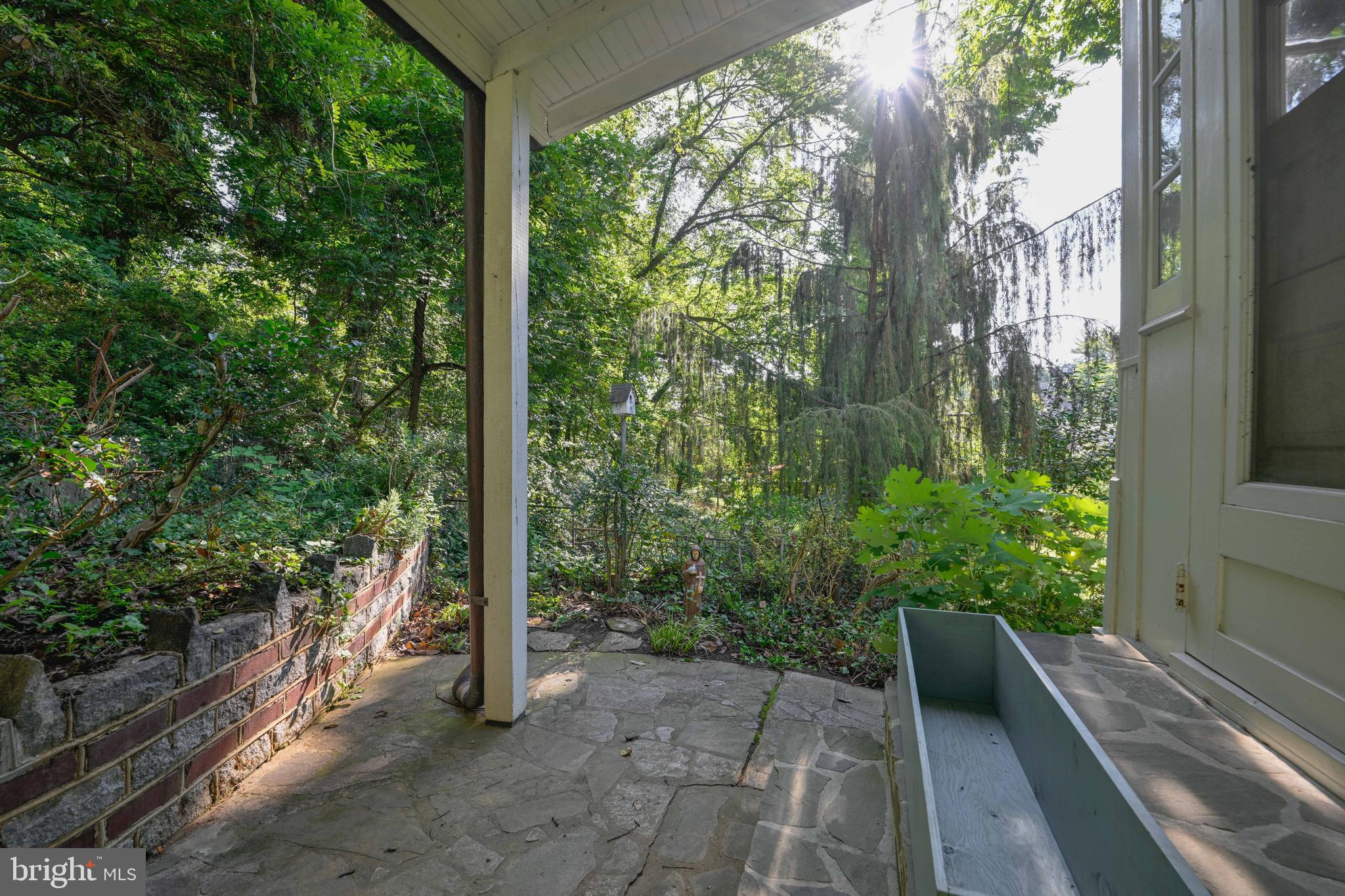 5805 Lochlea Road Baltimore, MD 21209 - Photo 21 of 37