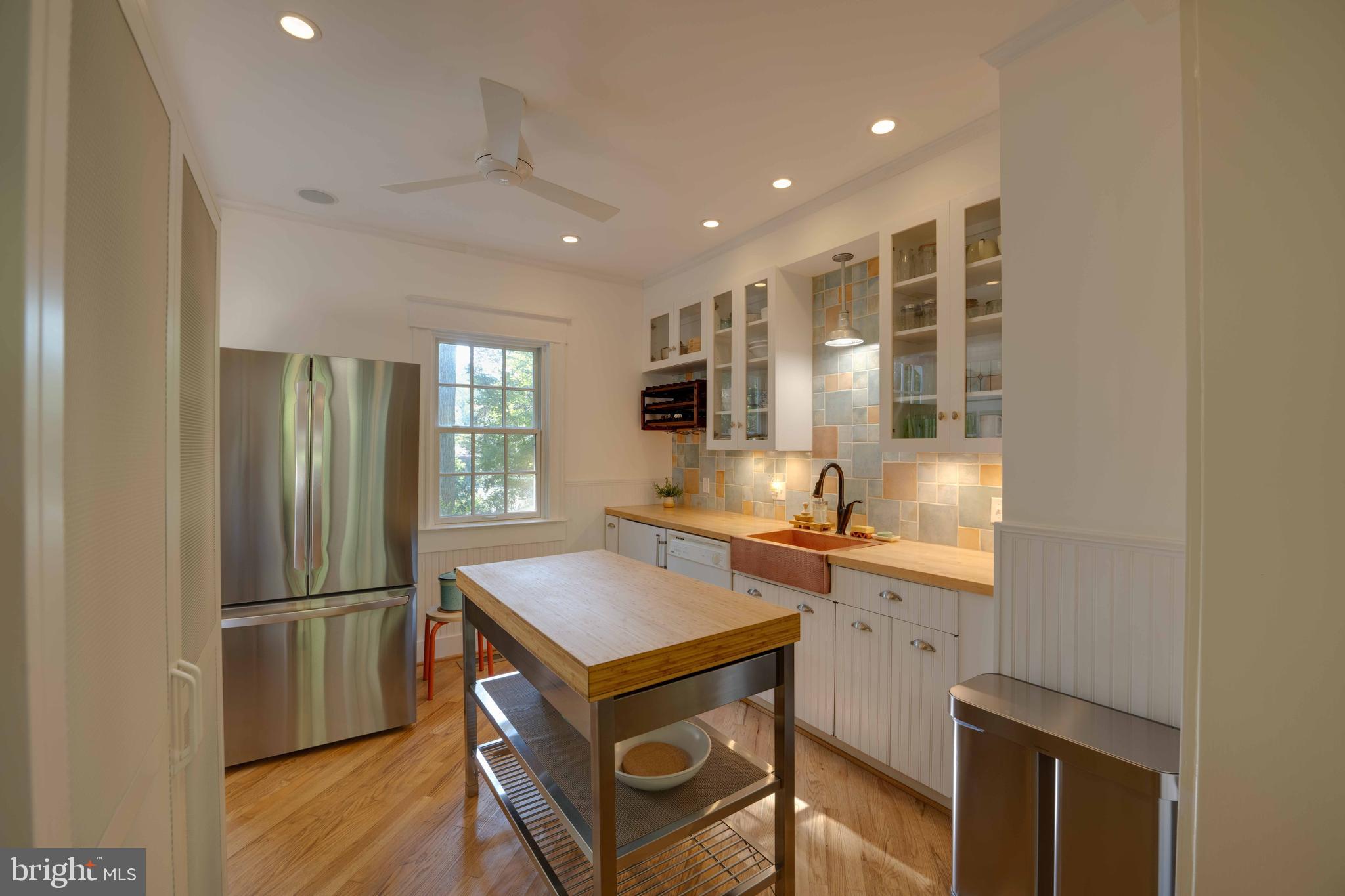 5805 Lochlea Road Baltimore, MD 21209 - Photo 23 of 37