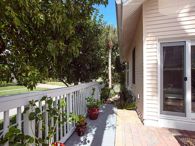 138 Jupiter Key Road Jupiter, FL 33477 - Photo 29 of 42 yard_138 Jupiter Key Road
