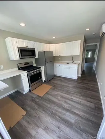 $1,850 | 11 Stan Haven Place, East Northport, NY 11731