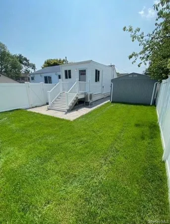 $1,850 | 11 Stan Haven Place, East Northport, NY 11731