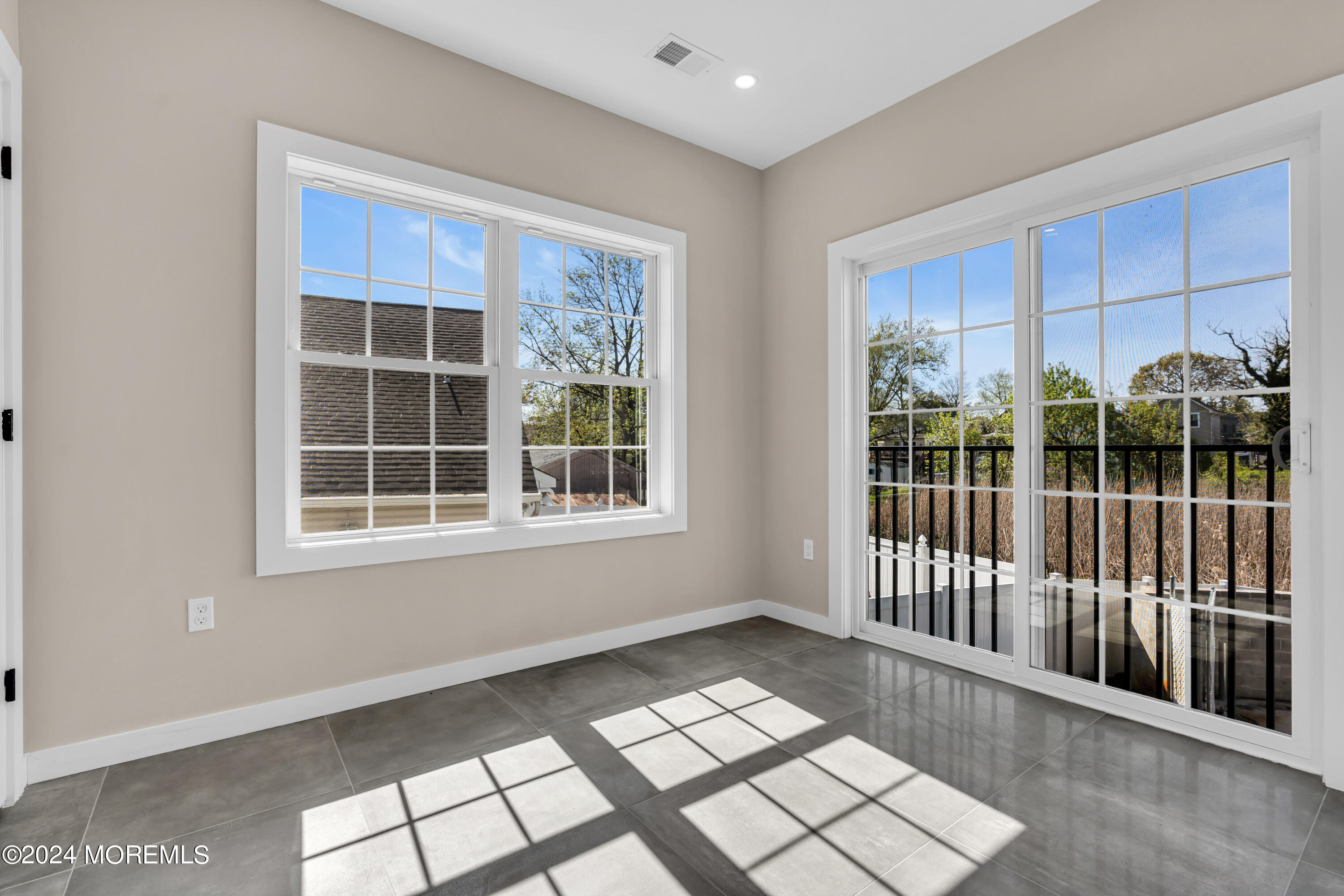 333 1st Street, Unit 3 Keyport, NJ 07735 - Photo 20 of 38 024_dsc09065