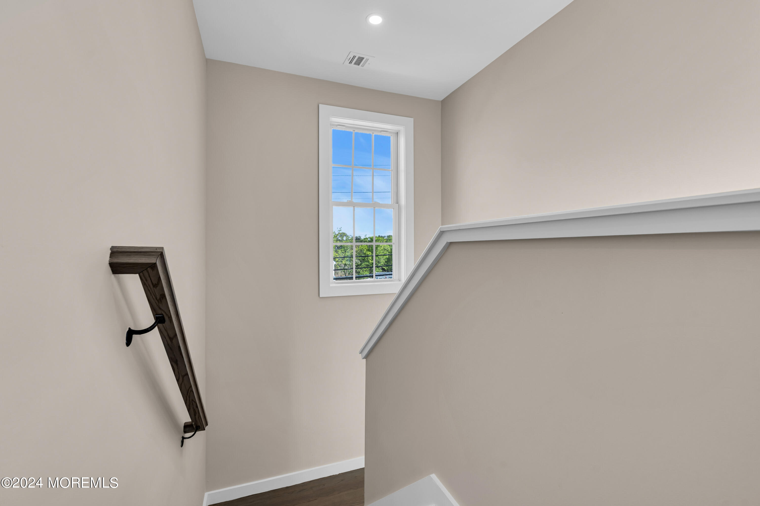 333 1st Street, Unit 3 Keyport, NJ 07735 - Photo 24 of 38 028_dsc09085