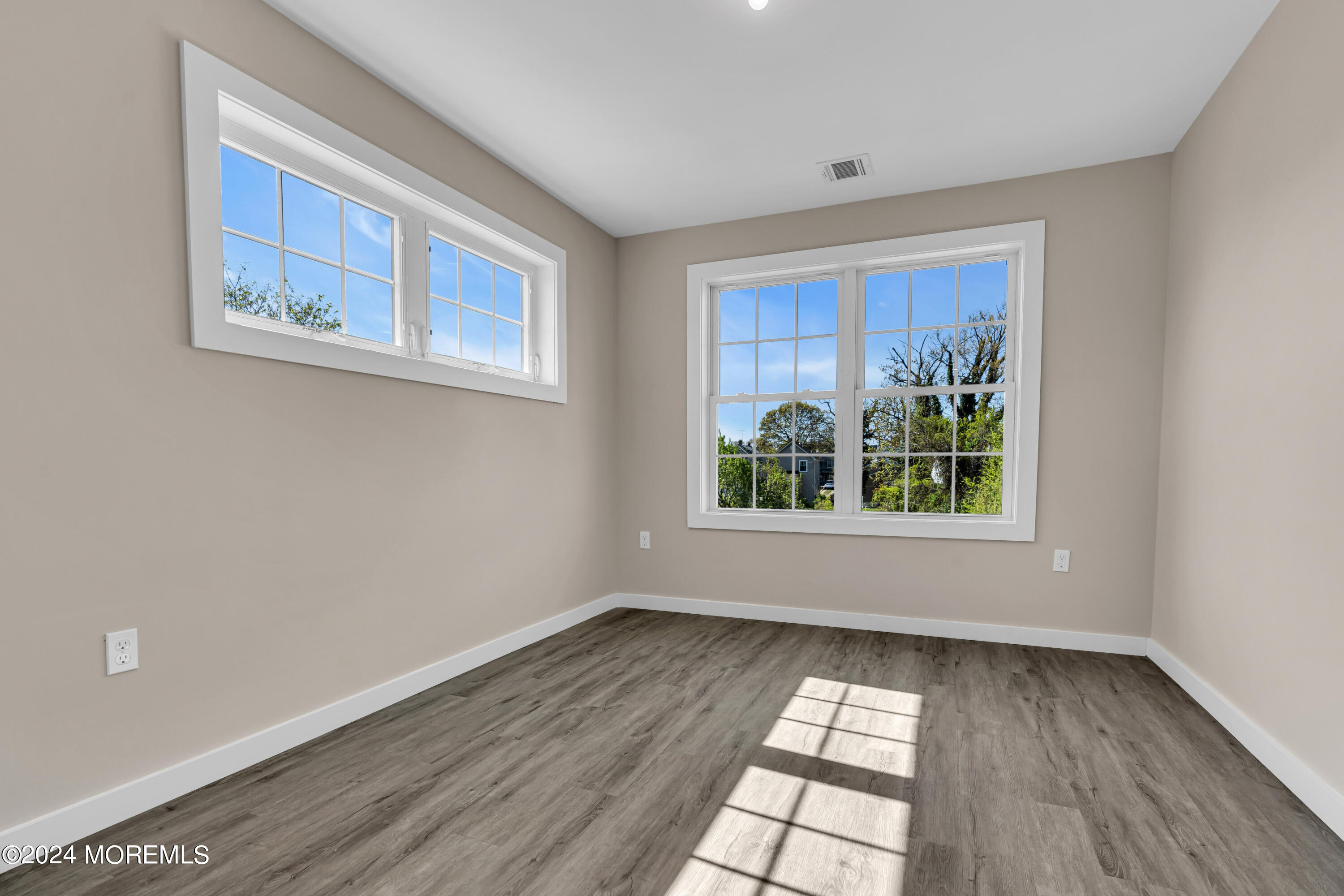 333 1st Street, Unit 3 Keyport, NJ 07735 - Photo 30 of 38 037_dsc09135