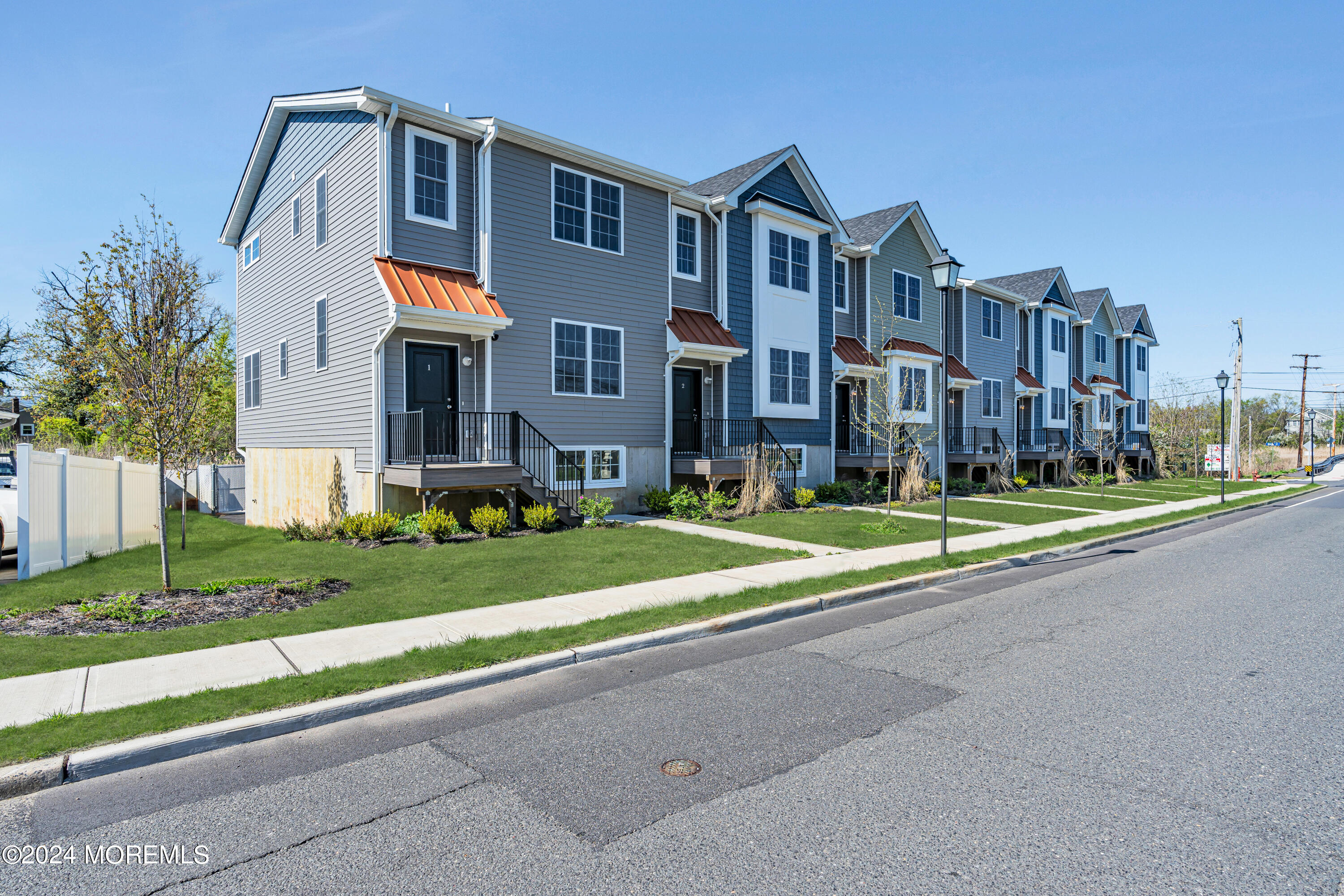 333 1st Street, Unit 3 Keyport, NJ 07735 - Photo 4 of 38 007_dsc09210-1