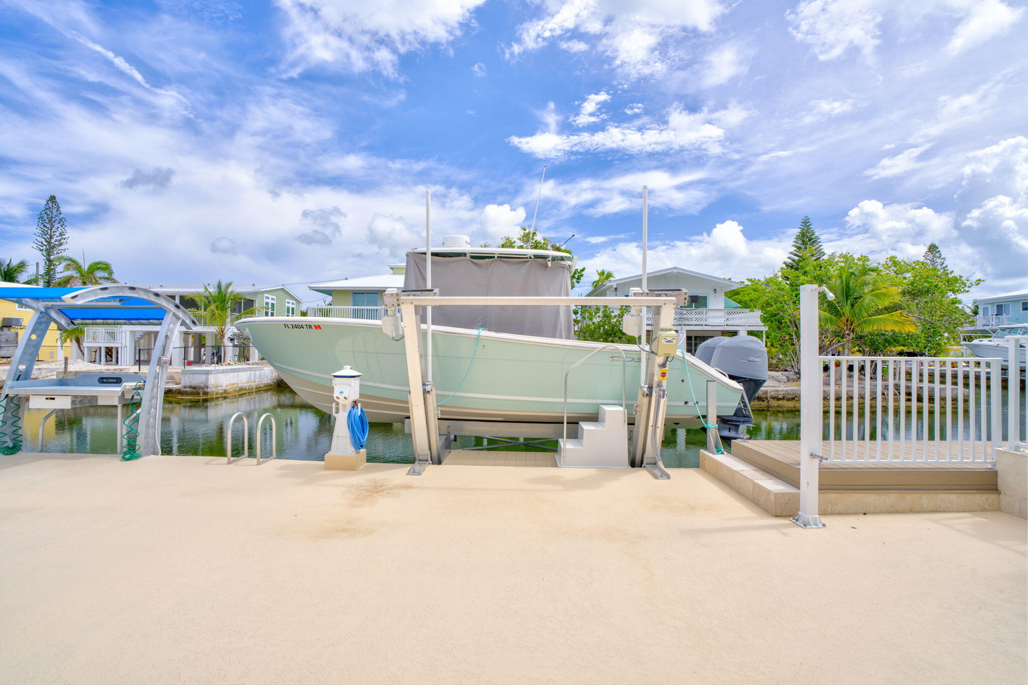 28538 John Silver Road Summerland Key, FL 33042 - Photo 34 of 45 a view of houses with outdoor space and entertaining space