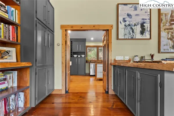 $2,295,000 | 110 Mountain Hearth Lane, Sparta, NC 28675