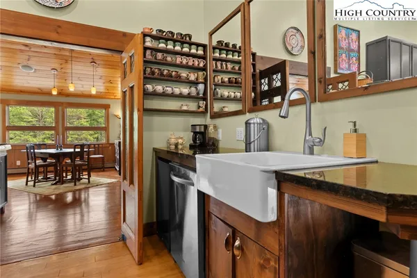 $2,295,000 | 110 Mountain Hearth Lane, Sparta, NC 28675