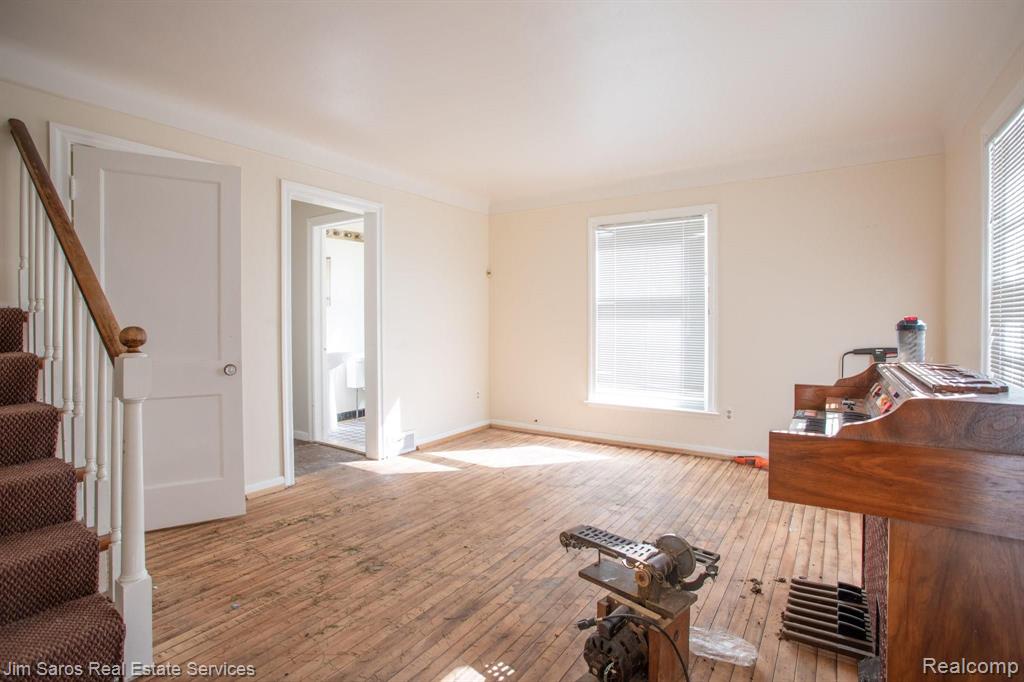 240-242 Alter Road Detroit, MI 48215 - Photo 3 of 15