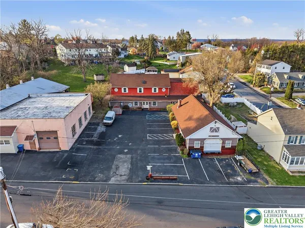 $799,900 | 105 Franklin Street, Whitehall, PA 18052