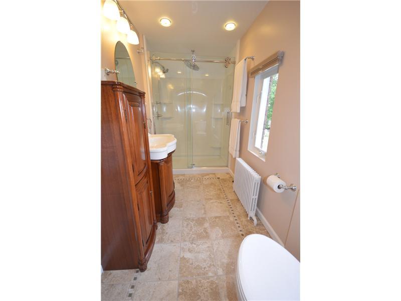 4015 Provost Road Whitehall, PA 15227 - Photo 13 of 25 Master Bath/Spa.