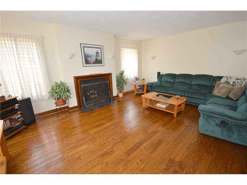 4015 Provost Road Whitehall, PA 15227 - Photo 3 of 25 Living Room.