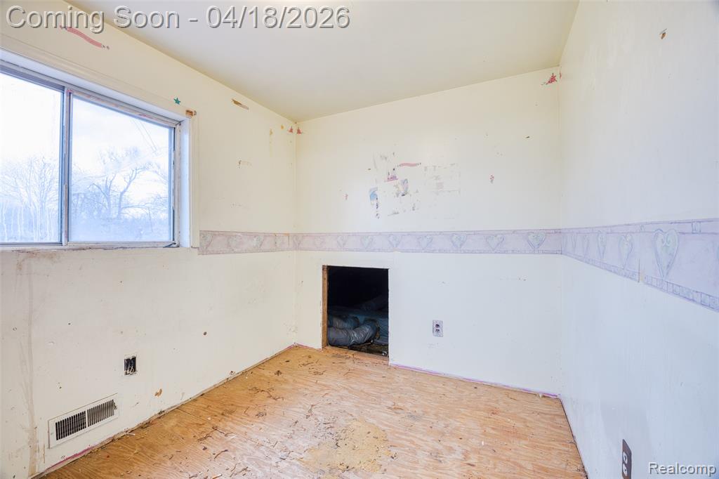 35740 Beverly Road Romulus, MI 48174 - Photo 22 of 28