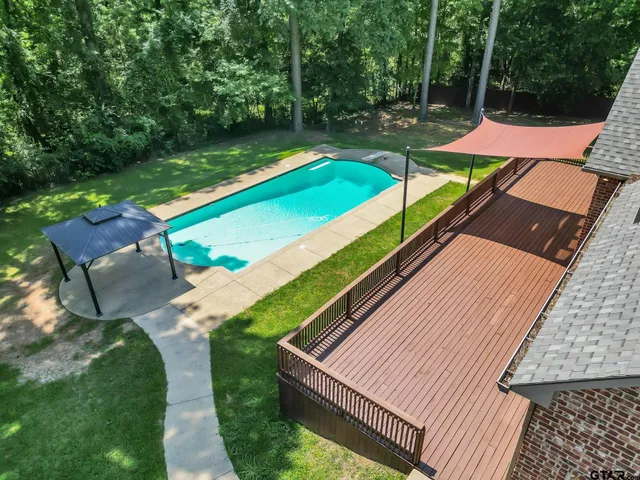 a house view with a garden space