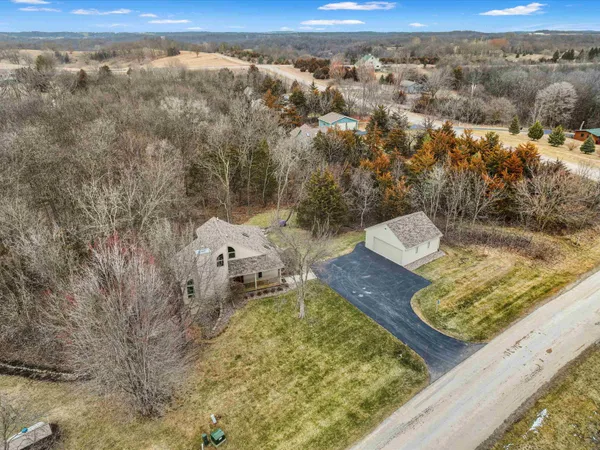 $480,000 | 1 High Ridge Run, Galena, IL 61036