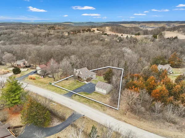 $480,000 | 1 High Ridge Run, Galena, IL 61036