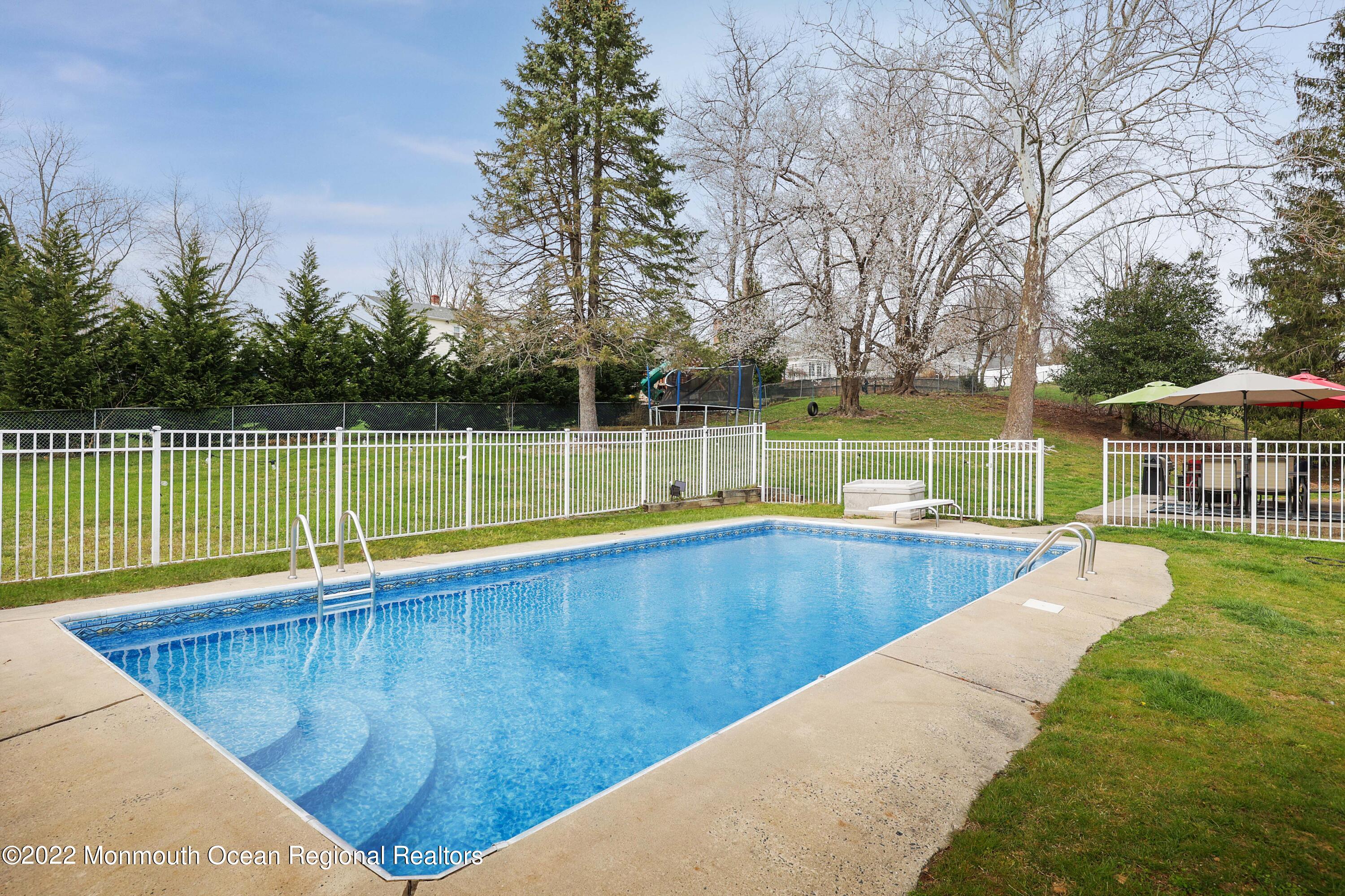 28 Fireside Road Red Bank, NJ 07701 - Photo 25 of 34 758A7832_3_4_5_6