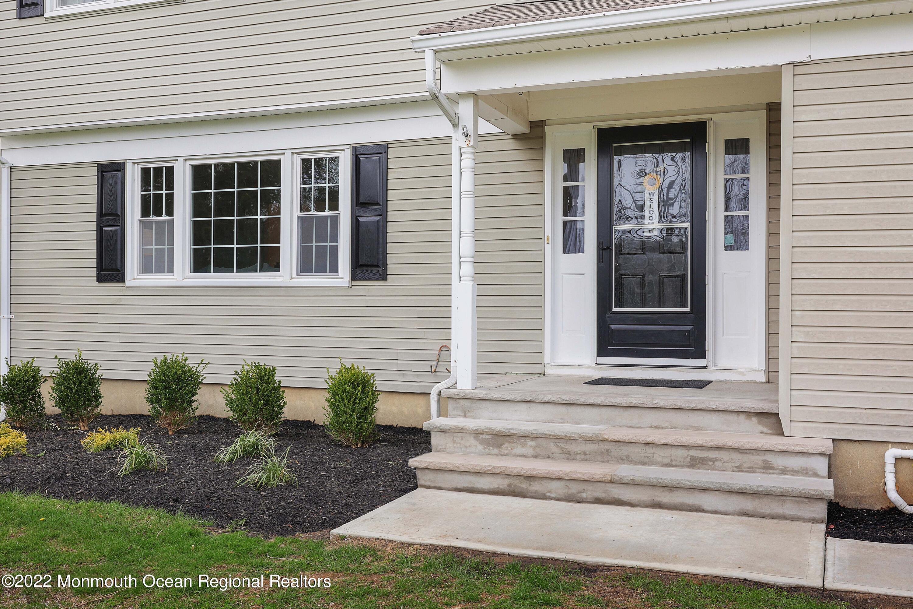 28 Fireside Road Red Bank, NJ 07701 - Photo 4 of 34 758A7980_1_2_3_4