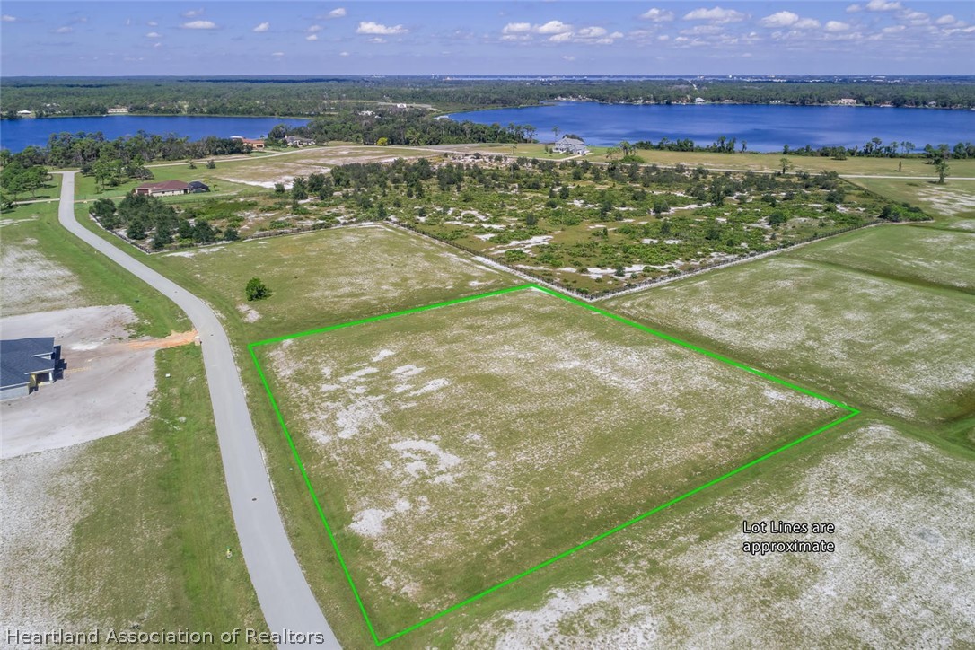 1012 Lake Reserve Road Sebring, FL 33875 - Photo 2 of 11 Gallery Image 2