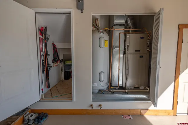 a house view with a outdoor space