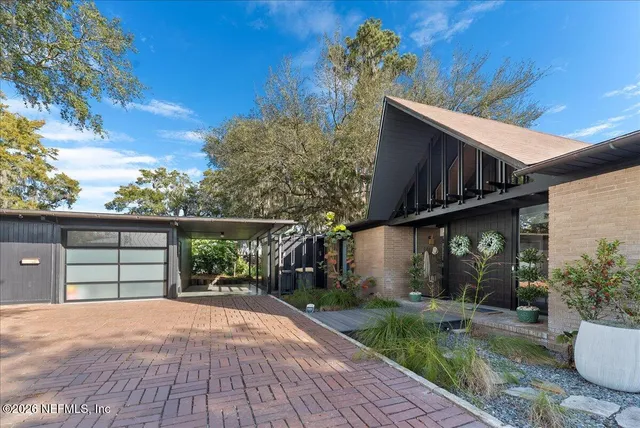 $825,000 | 1649 Brookside Circle East, Jacksonville, FL 32207