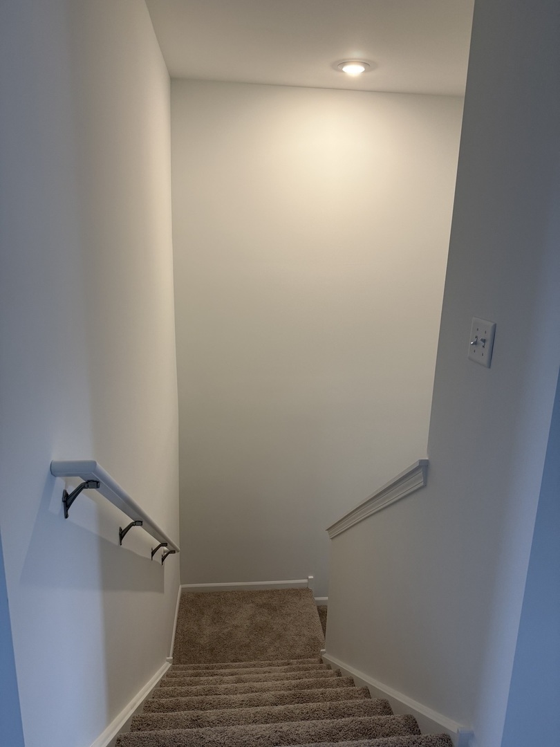 302 Kingsport Drive, Unit 302 South Elgin, IL 60177 - Photo 15 of 29