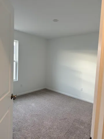 $2,800 | 302 Kingsport Drive, Unit 302, South Elgin, IL 60177