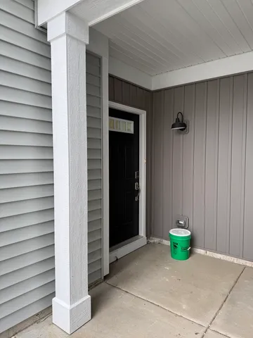 $2,800 | 302 Kingsport Drive, Unit 302, South Elgin, IL 60177