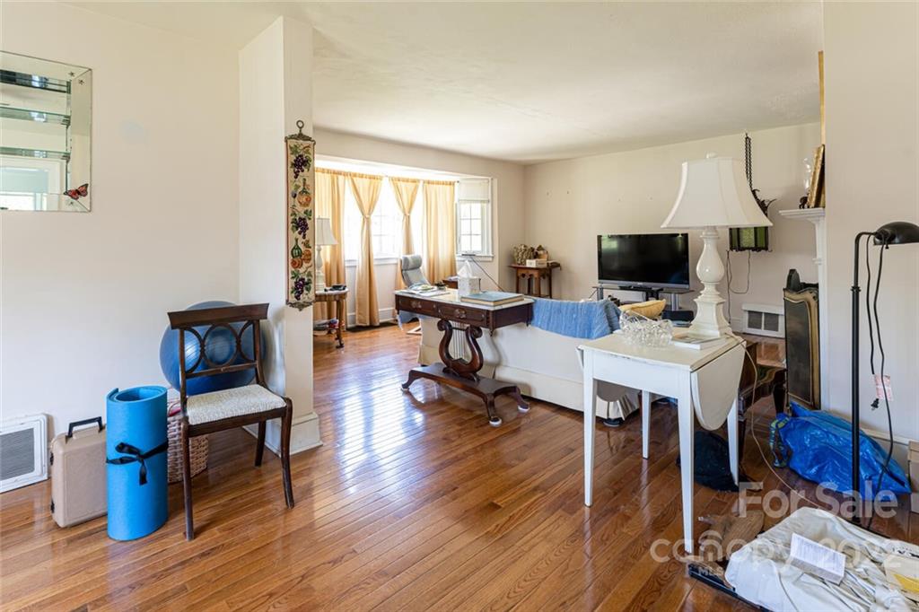 45 Ottari Road Asheville, NC 28804 - Photo 8 of 29 Gallery Image 8