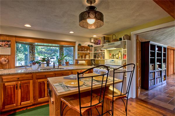 72 Cook Street Billerica, MA 01821 - Photo 2 of 25 Gallery Image 2