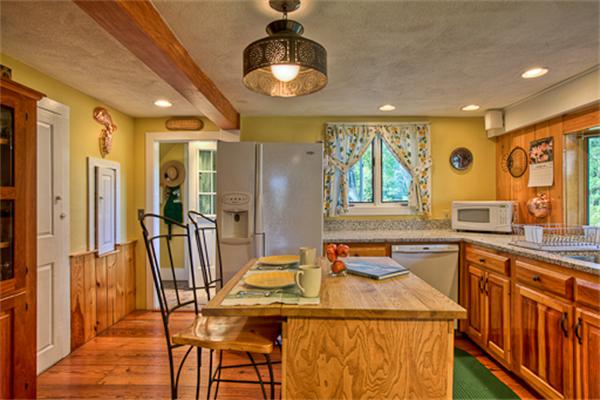 72 Cook Street Billerica, MA 01821 - Photo 3 of 25 Gallery Image 3