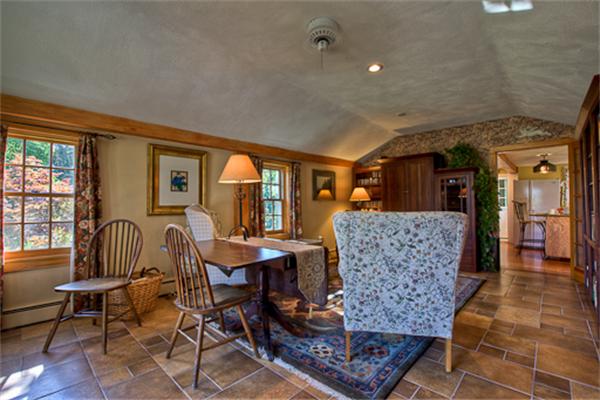 72 Cook Street Billerica, MA 01821 - Photo 5 of 25 Gallery Image 5