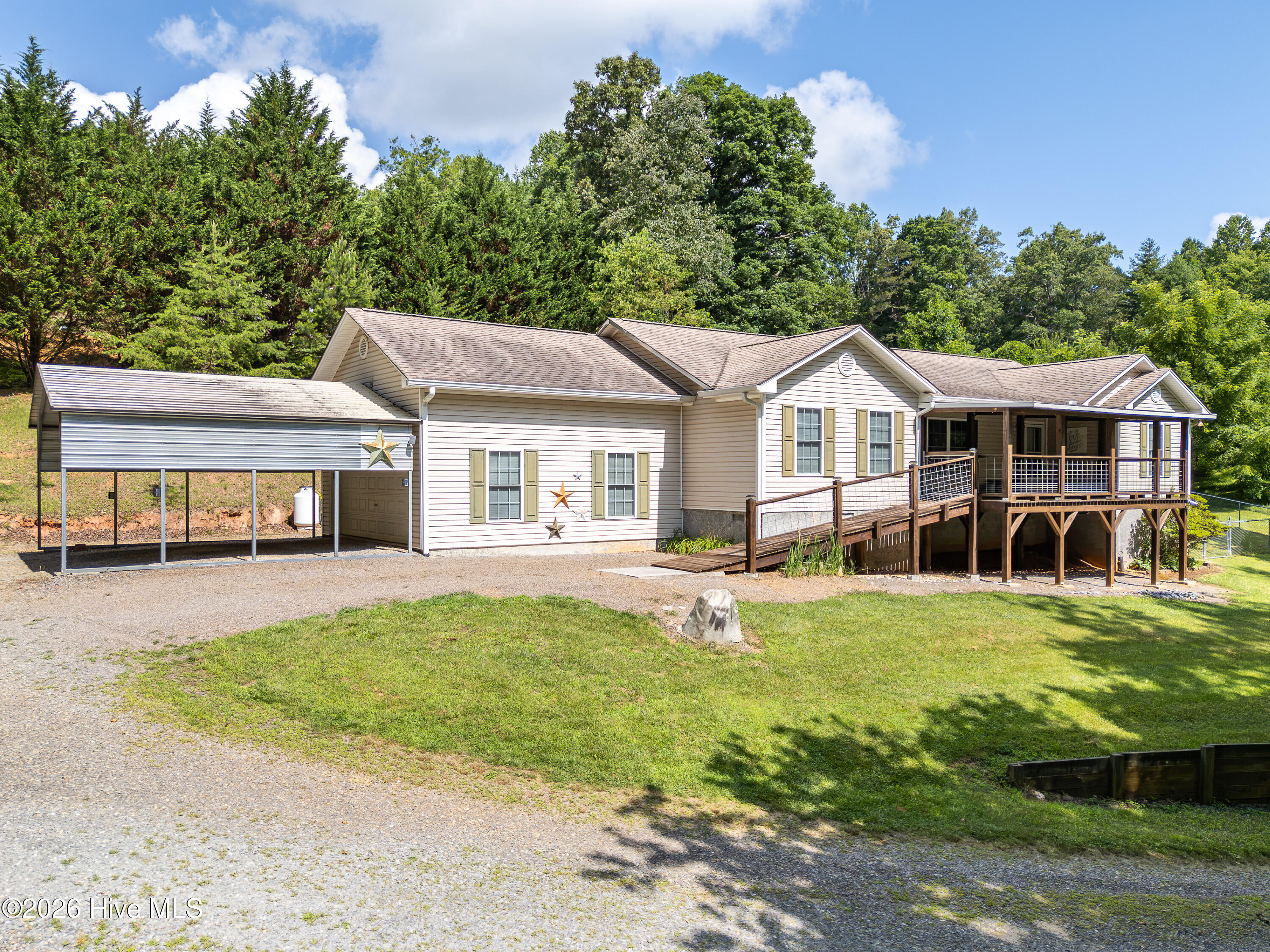 168 Lilac Trail Murphy, NC 28906 - Photo 2 of 60