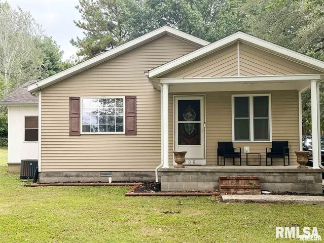 $129,900 | 900 West 4th Street, Johnston City, IL 62951