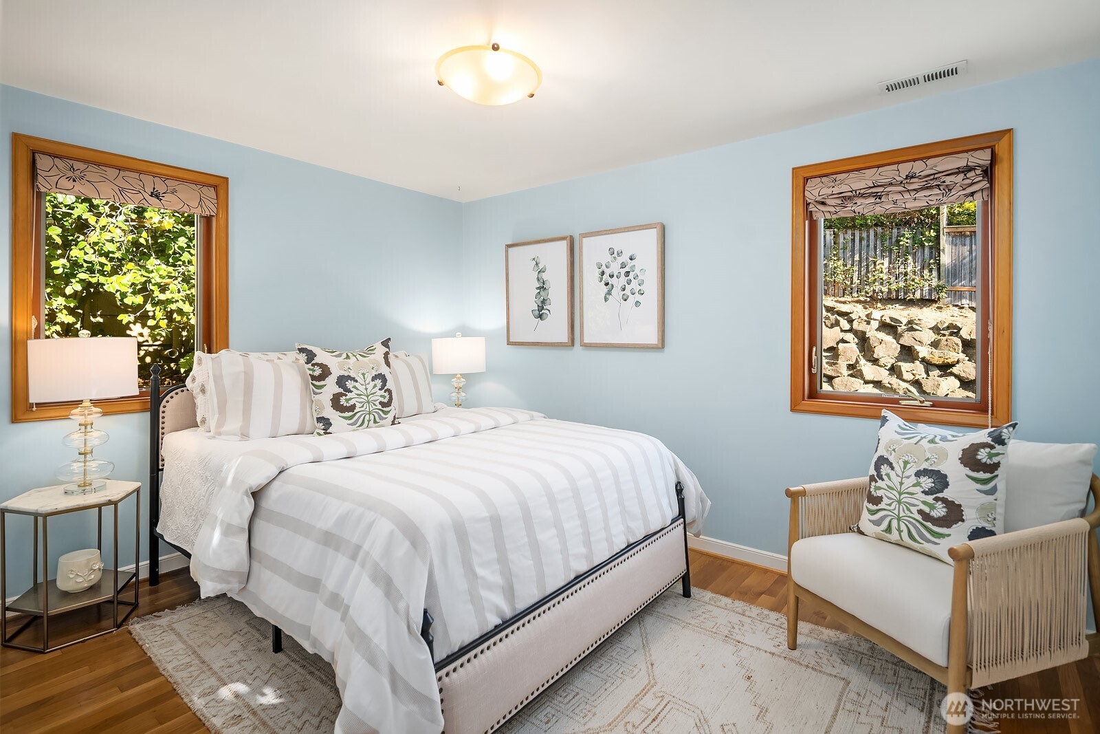 5606 59th Avenue Northeast Seattle, WA 98105 - Photo 14 of 34