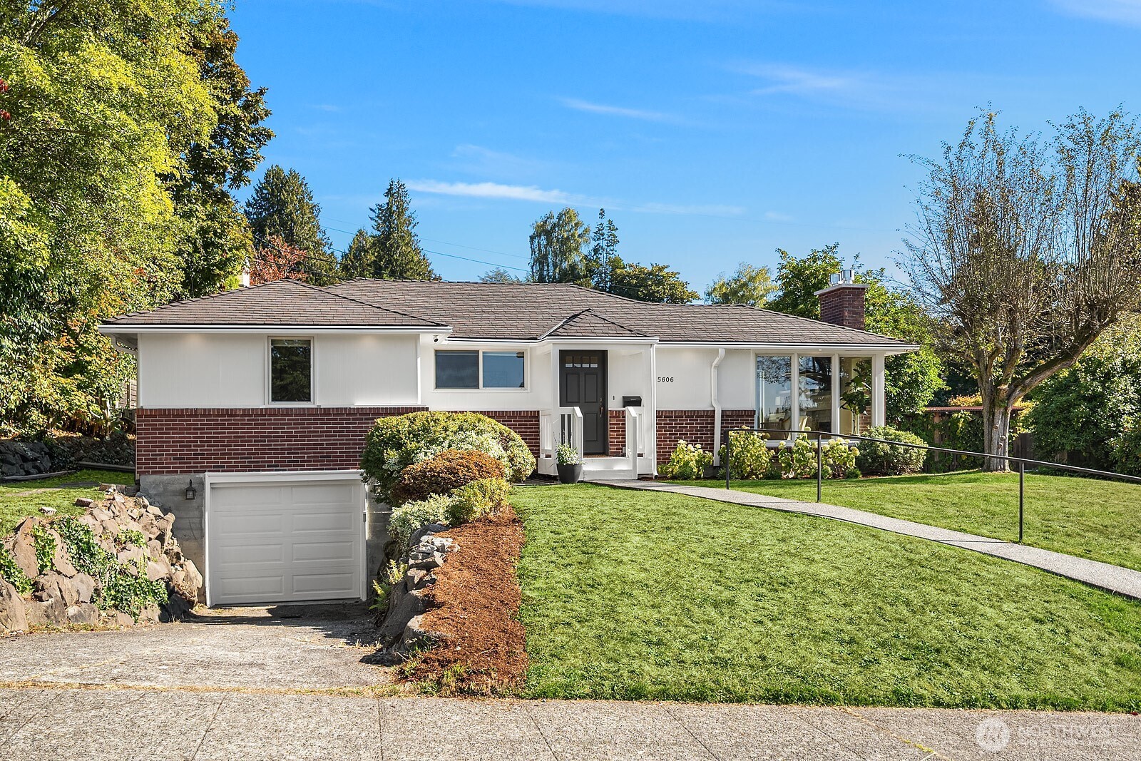 5606 59th Avenue Northeast Seattle, WA 98105 - Photo 33 of 34