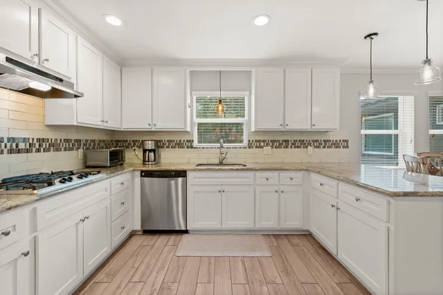 $430,000 | 6030 Craigway Road, Spring, TX 77389