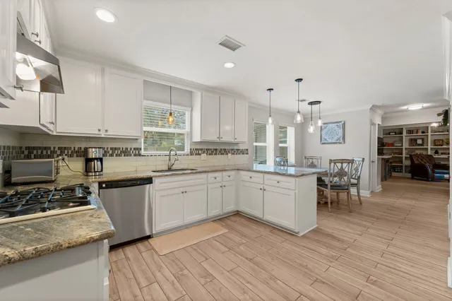 $430,000 | 6030 Craigway Road, Spring, TX 77389